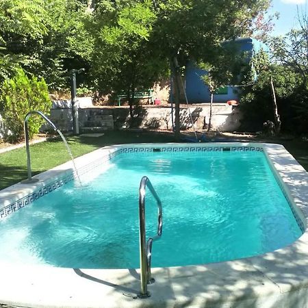 Hostal El Venero Sotillo de la Adrada Kültér fotó