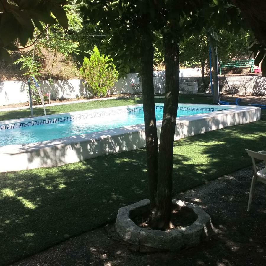 Hostal El Venero Sotillo de la Adrada Kültér fotó